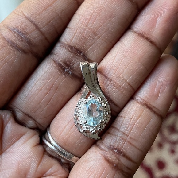 Vintage 925 Stamped Sterling Silver With Aquamarine Blue Gemstone Pendant - Picture 8 of 8